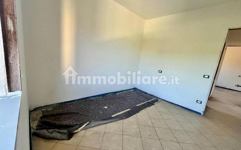 Trilocale ottimo stato, primo piano, Centro, Pescia — foto 5 di 12