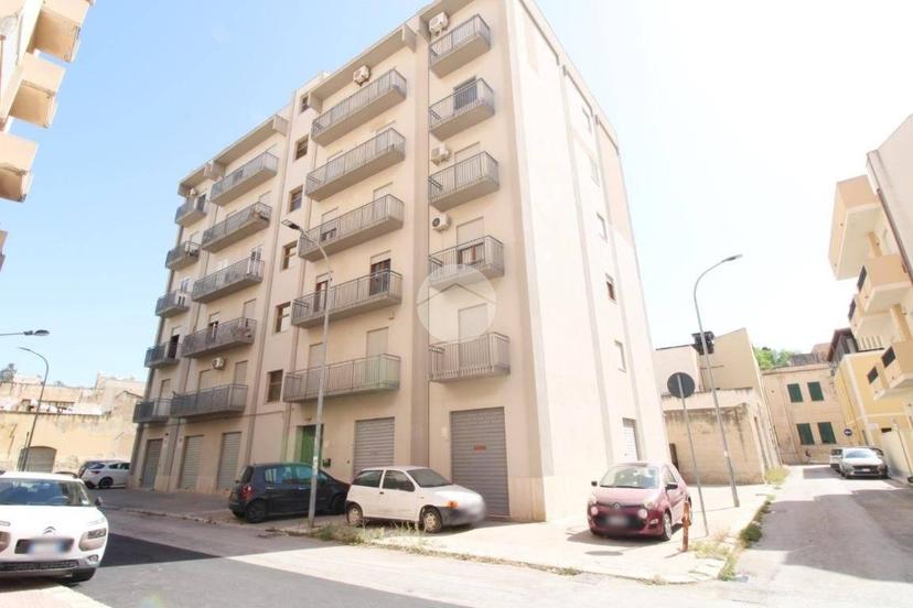 Quadrilocale via Sanagia 7, Centro, Trapani — foto 19 di 38