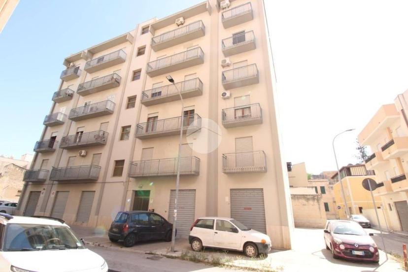 Quadrilocale via Sanagia 7, Centro, Trapani — foto 35 di 38
