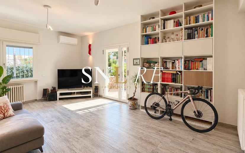Villa unifamiliare via F. Donati, Vittoria Apuana, Forte dei Marmi — foto 10 di 25