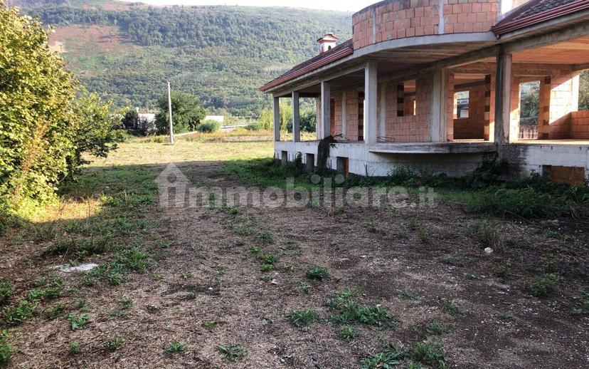 Casale Strada Statale dei Ponti della Valle, Centro, Maddaloni — foto 6 di 7