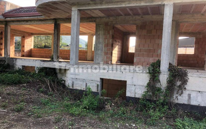 Casale Strada Statale dei Ponti della Valle, Centro, Maddaloni — foto 3 di 7