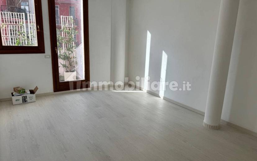 Appartamento piazza Giuseppe Garibaldi 5, Centro Storico, Rovigo