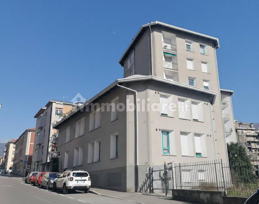 Trilocale via Capodistria 22, Turati - Santo Stefano, Lecco — foto 10 di 14