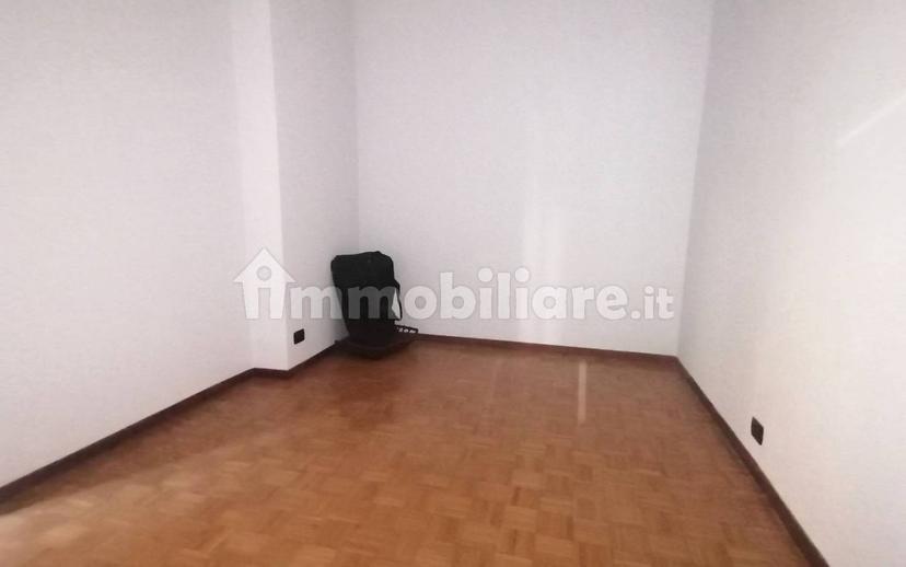 Trilocale via Capodistria 22, Turati - Santo Stefano, Lecco — foto 12 di 14
