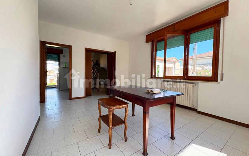 Quadrilocale via Galileo Galilei 223, Centro, Giulianova — foto 9 di 17