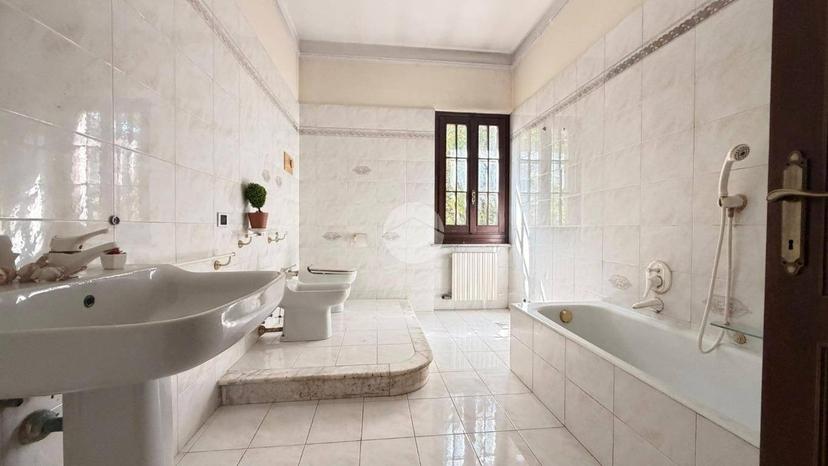 Villa unifamiliare via Cavour 38, Centro Storico, Voghera — foto 8 di 33