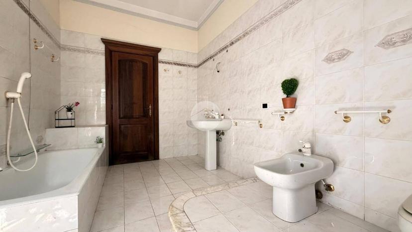 Villa unifamiliare via Cavour 38, Centro Storico, Voghera — foto 20 di 33