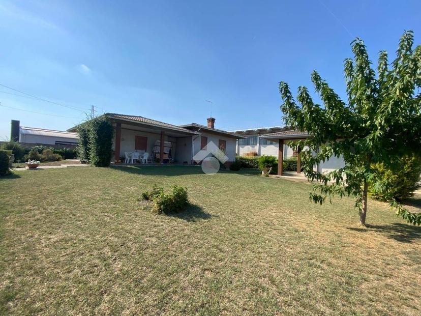 Villa unifamiliare via quarta armata 3, Centro, Rosà — foto 17 di 36