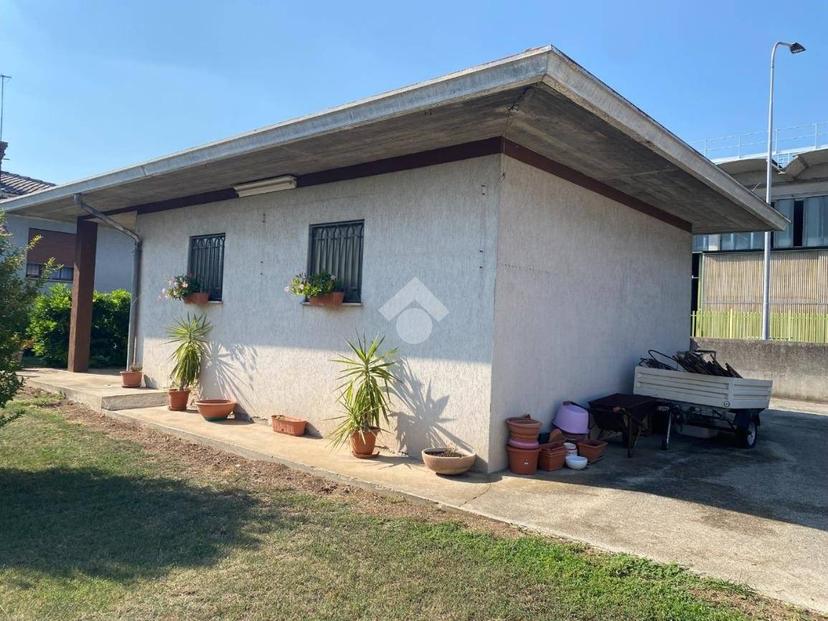 Villa unifamiliare via quarta armata 3, Centro, Rosà — foto 30 di 36