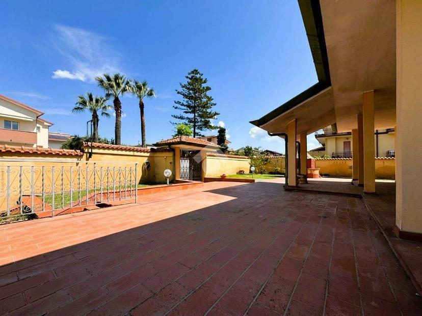 Villa unifamiliare via Dei Lecci 13, Centro, Cisterna di Latina — foto 15 di 23