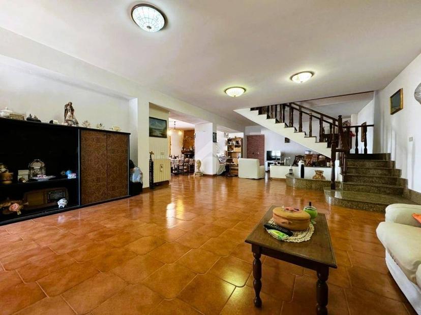 Villa unifamiliare via Dei Lecci 13, Centro, Cisterna di Latina — foto 11 di 23