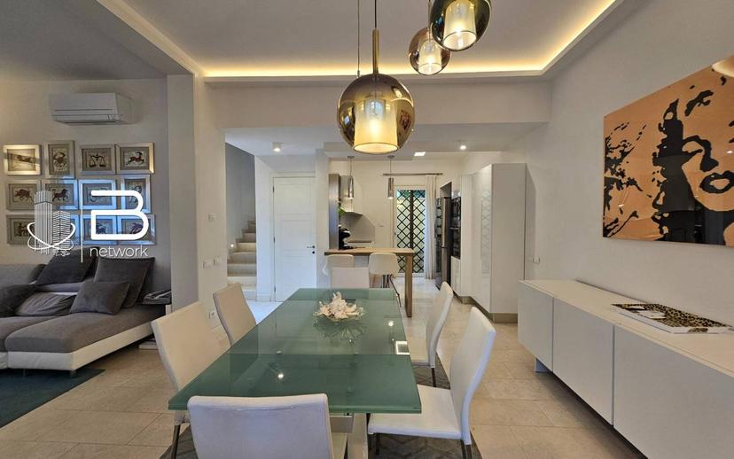 Villa bifamiliare via Camillo Benso di Cavour, Centro, Forte dei Marmi — foto 4 di 50