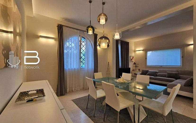 Villa bifamiliare via Camillo Benso di Cavour, Centro, Forte dei Marmi — foto 3 di 50