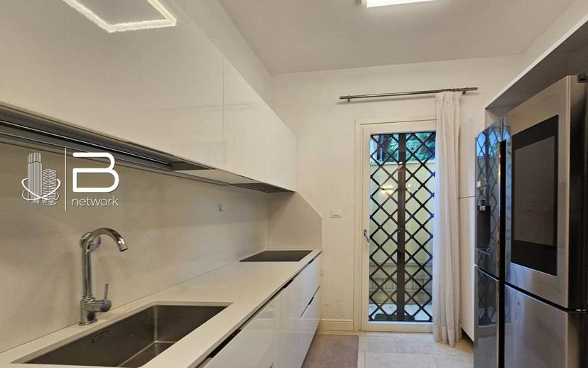 Villa bifamiliare via Camillo Benso di Cavour, Centro, Forte dei Marmi — foto 47 di 50