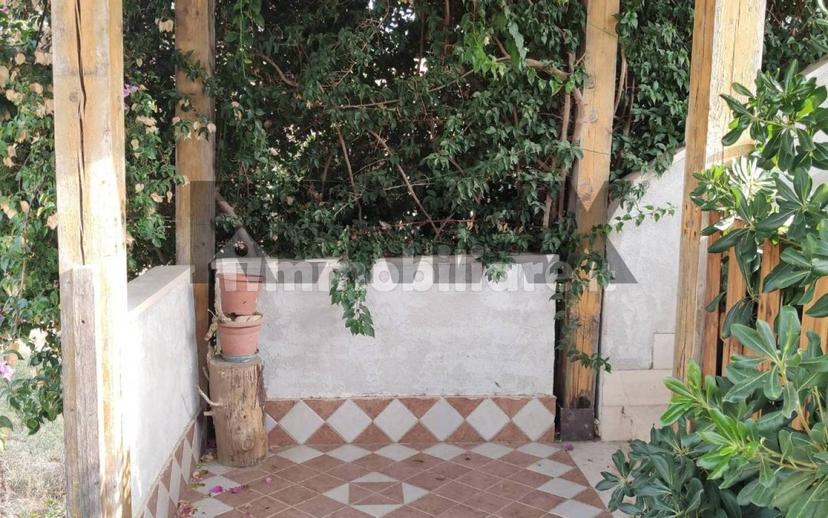 Appartamento buono stato, su più livelli, Loreto Aprutino — foto 38 di 48