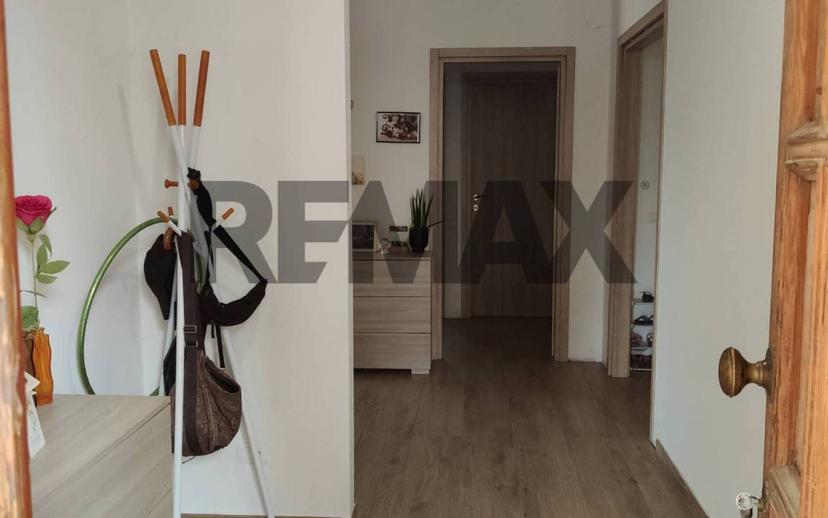 Appartamento buono stato, su più livelli, Loreto Aprutino — foto 14 di 48