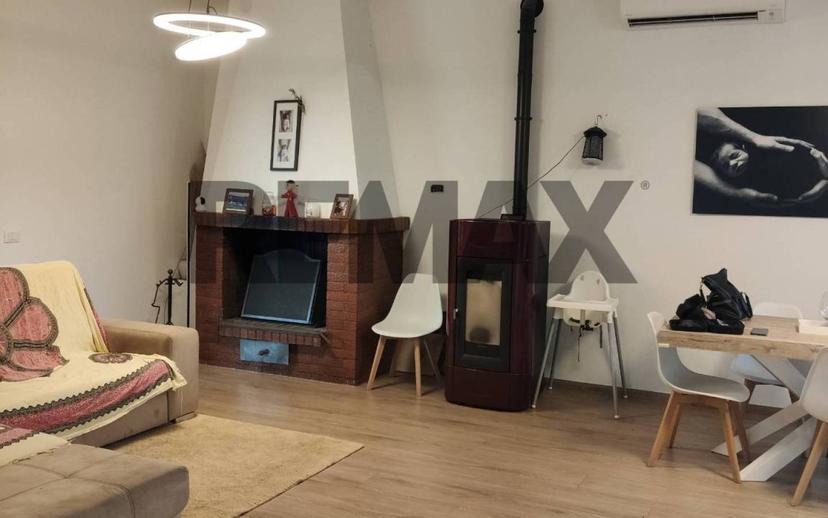 Appartamento buono stato, su più livelli, Loreto Aprutino — foto 10 di 48