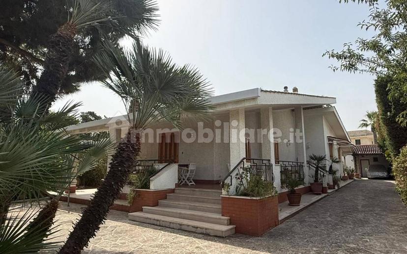 Villa unifamiliare via Luigi Di Molfetta, 203, Bisceglie — foto 35 di 41