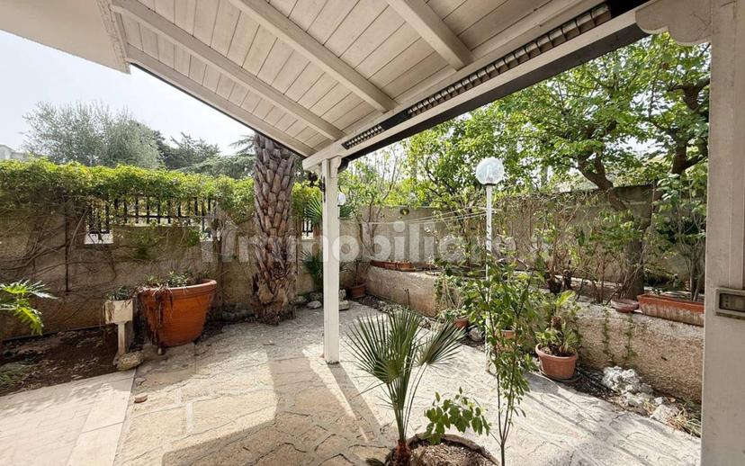 Villa unifamiliare via Luigi Di Molfetta, 203, Bisceglie — foto 7 di 41