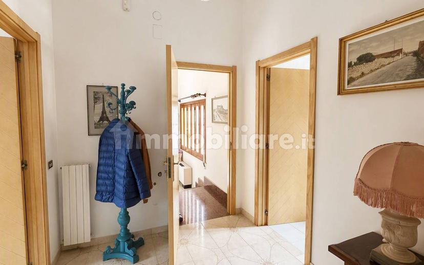 Villa unifamiliare via Luigi Di Molfetta, 203, Bisceglie — foto 12 di 41