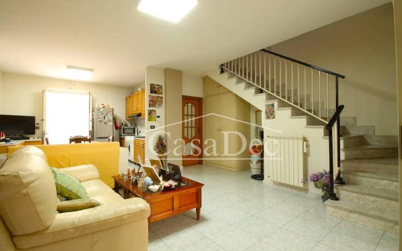 Villa unifamiliare via Taranto, Lusciano — foto 3 di 28
