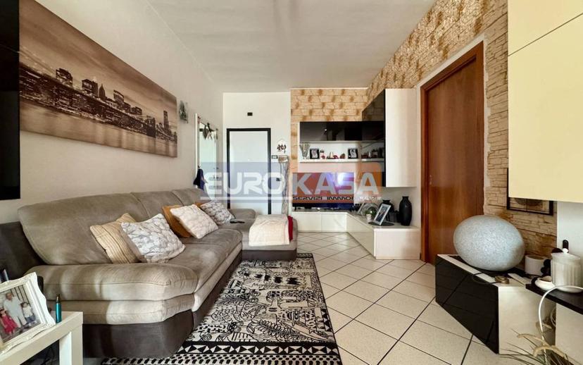 Trilocale corso Italia 2, Osio Sotto — foto 7 di 13