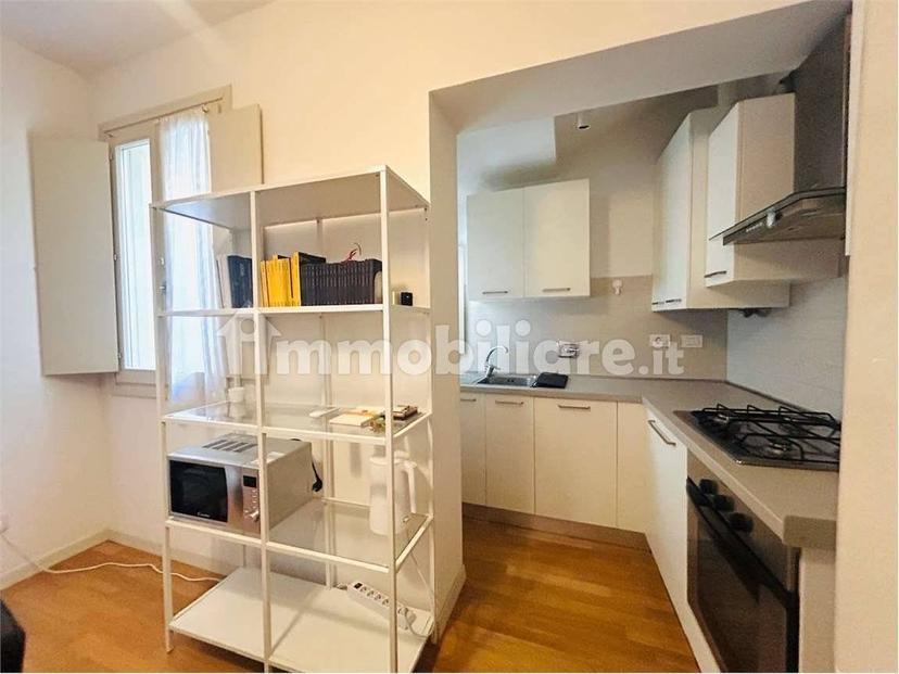 Trilocale ottimo stato, secondo piano, Centro Storico, Reggio Emilia — foto 22 di 32