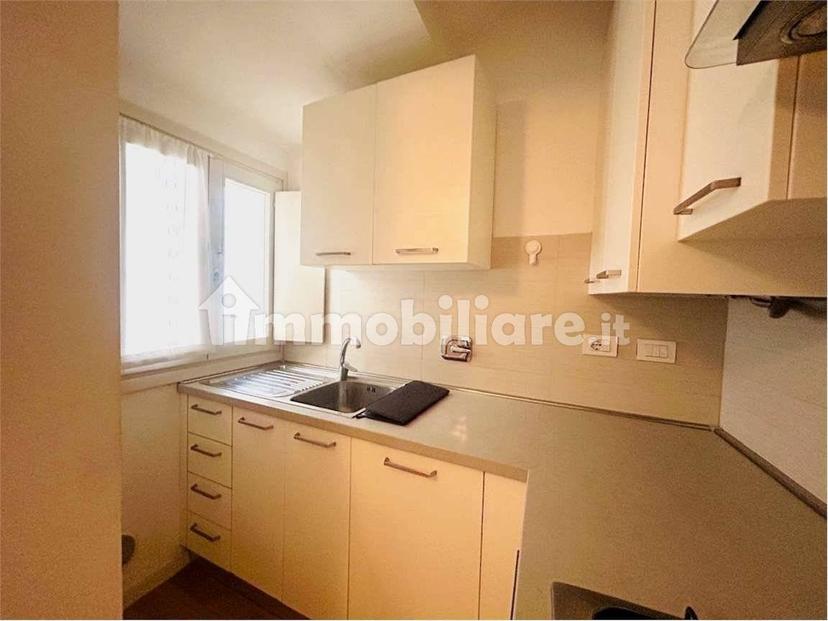 Trilocale ottimo stato, secondo piano, Centro Storico, Reggio Emilia — foto 12 di 32
