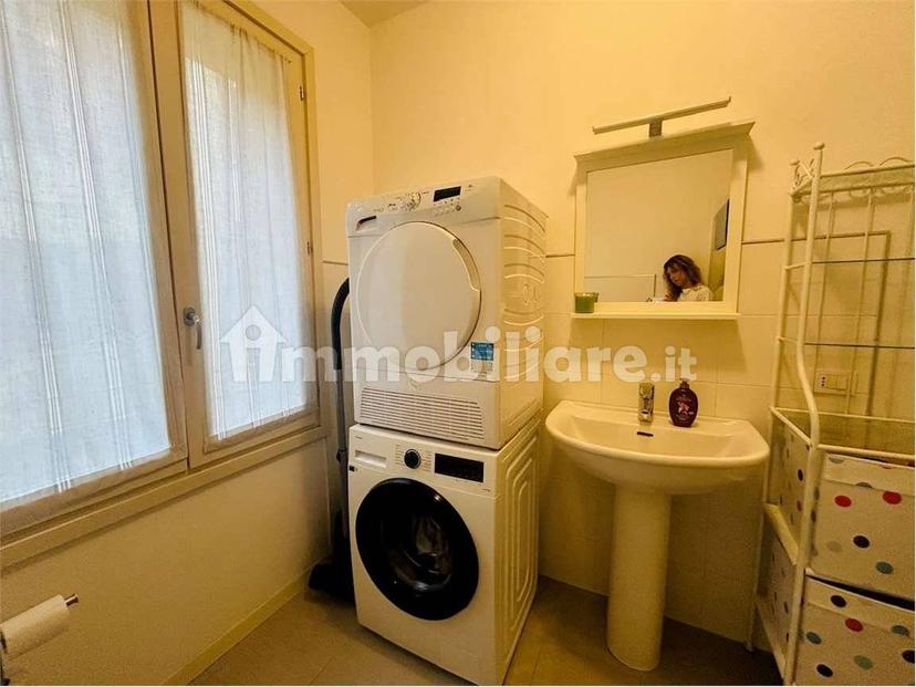 Trilocale ottimo stato, secondo piano, Centro Storico, Reggio Emilia — foto 31 di 32