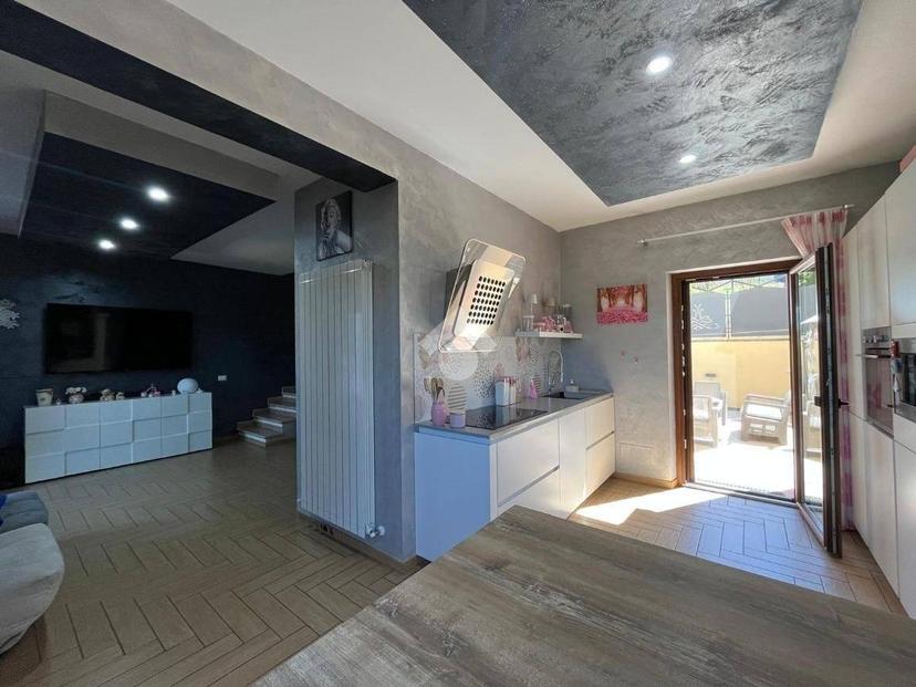 Villa plurifamiliare via Sappada 6, Porano — foto 2 di 35