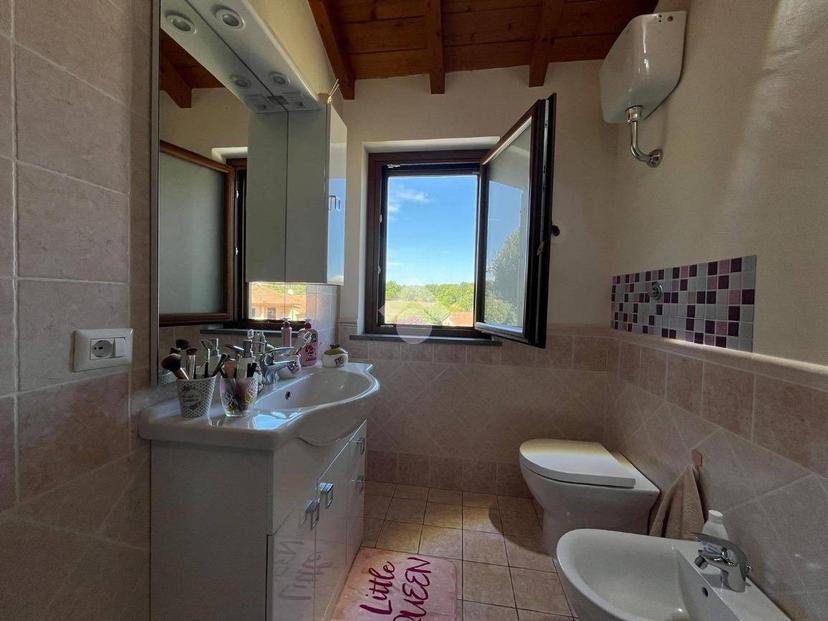 Villa plurifamiliare via Sappada 6, Porano — foto 7 di 35