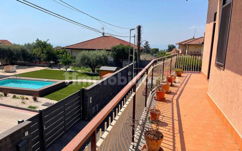 Appartamento vicolo Umberto Giordano 16, Trecastagni — foto 3 di 51
