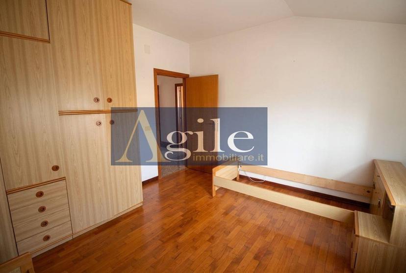 Appartamento contrada galvoni 32, Centro, Castignano — foto 4 di 23
