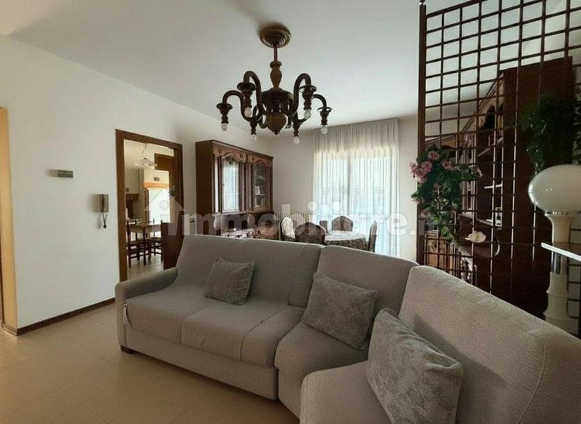 Villa unifamiliare via Isonzo 17, Solbiate Olona — foto 13 di 31