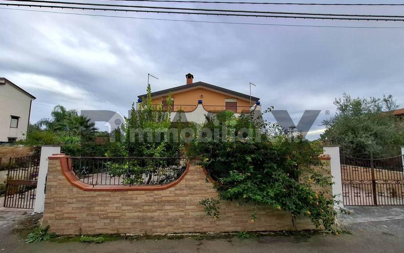 Appartamento ottimo stato, piano terra, Agnone, Augusta — foto 15 di 37