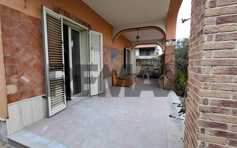 Appartamento ottimo stato, piano terra, Agnone, Augusta — foto 2 di 37