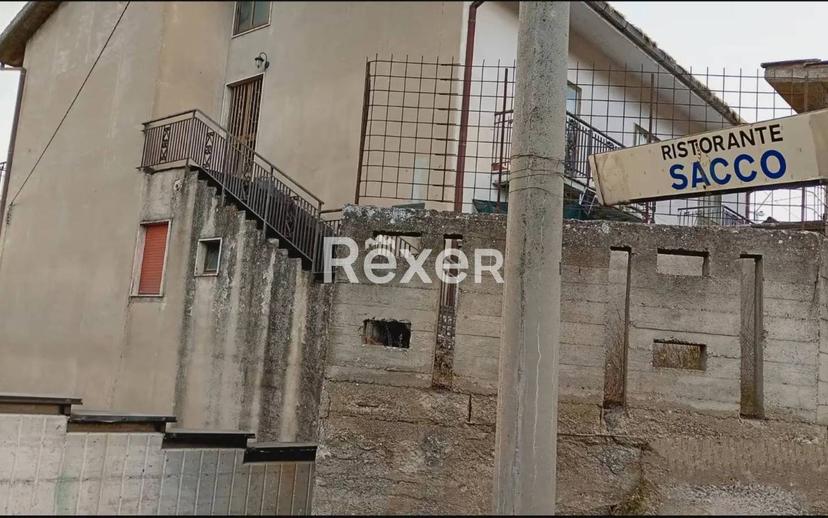 Appartamento via Lamorese, Ruoti — foto 2 di 6