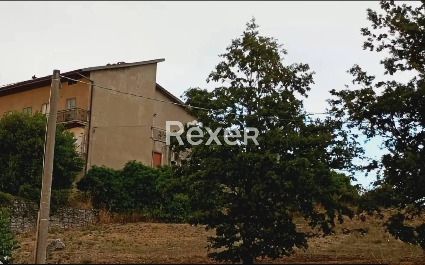 Appartamento via Lamorese, Ruoti