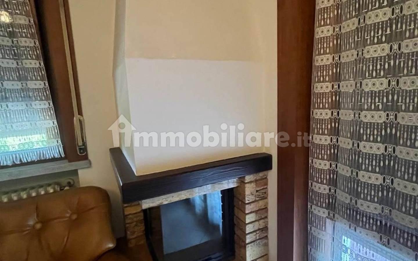 Appartamento ottimo stato, seminterrato, Centro, Fidenza
