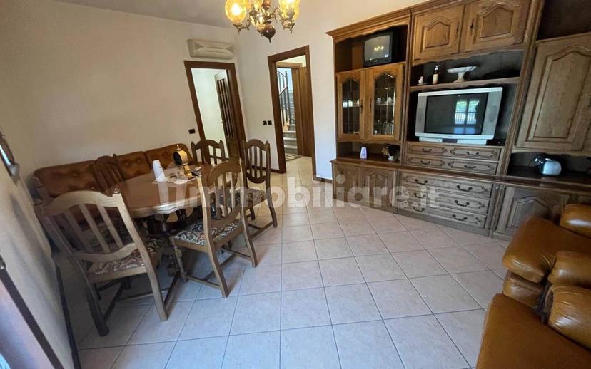 Appartamento ottimo stato, seminterrato, Centro, Fidenza — foto 7 di 28