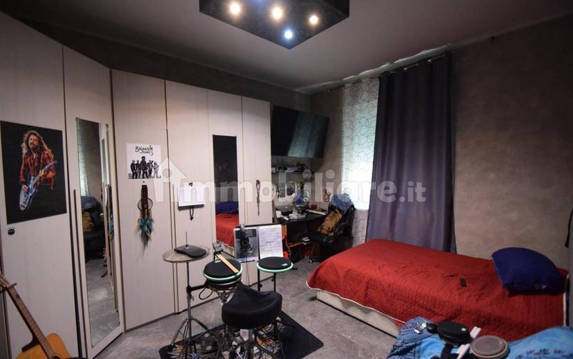 Trilocale ottimo stato, primo piano, Centro, Pontenure — foto 21 di 21