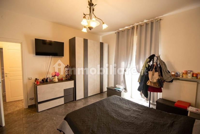 Trilocale ottimo stato, primo piano, Centro, Pontenure — foto 19 di 21
