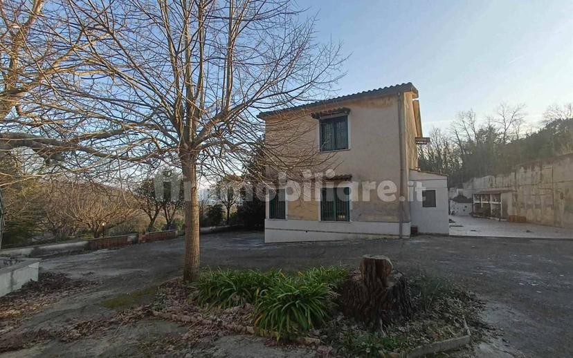 Villa unifamiliare via Acquariello 20, Caiazzo — foto 3 di 44