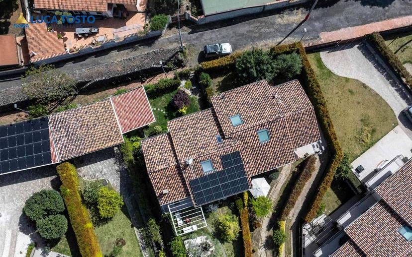 Villa bifamiliare via Matteo Gaudioso 15 G, Centro, Pedara — foto 3 di 53