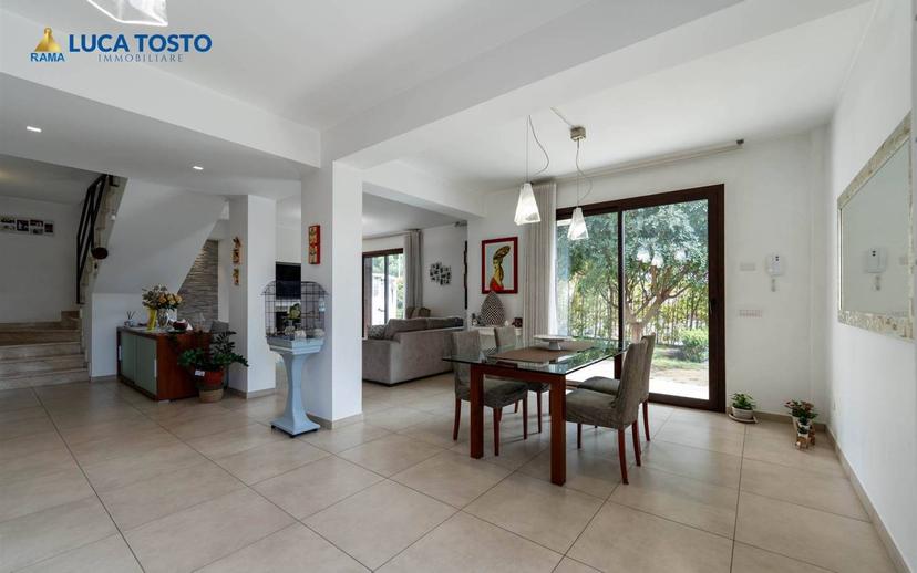 Villa bifamiliare via Matteo Gaudioso 15 G, Centro, Pedara — foto 45 di 53