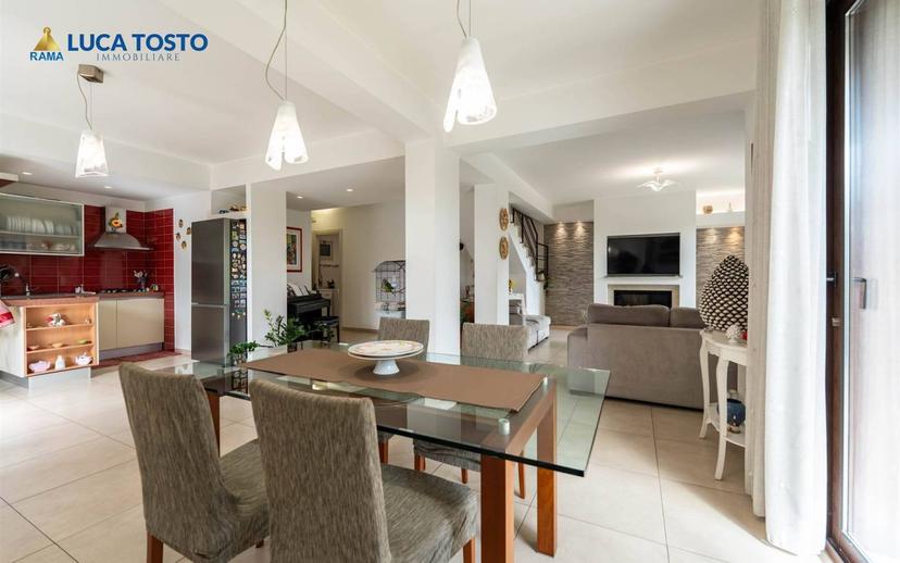 Villa bifamiliare via Matteo Gaudioso 15 G, Centro, Pedara — foto 37 di 53