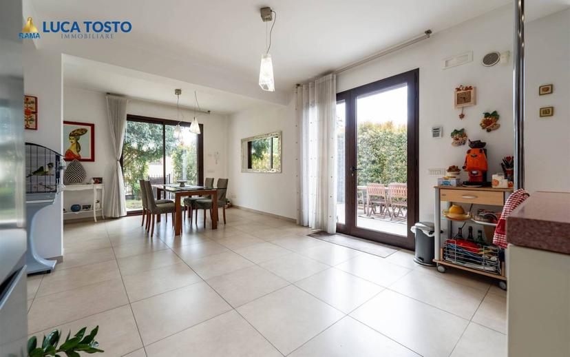 Villa bifamiliare via Matteo Gaudioso 15 G, Centro, Pedara — foto 32 di 53