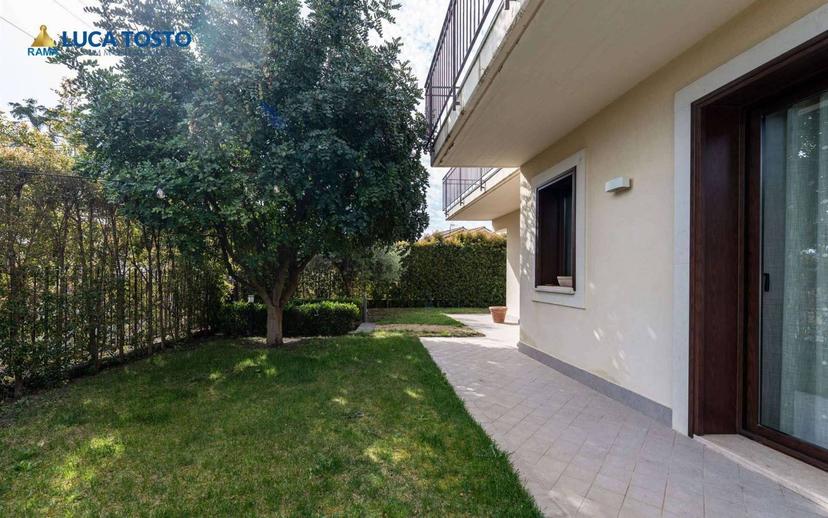 Villa bifamiliare via Matteo Gaudioso 15 G, Centro, Pedara — foto 50 di 53