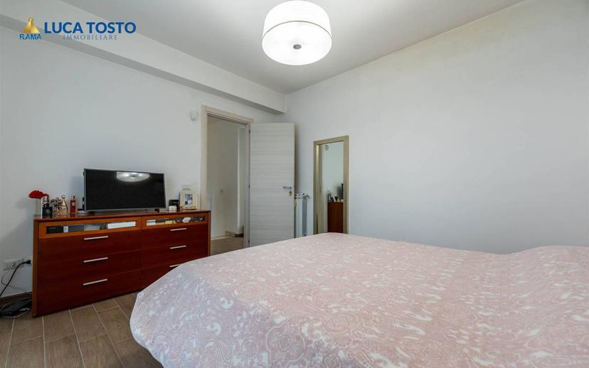 Villa bifamiliare via Matteo Gaudioso 15 G, Centro, Pedara — foto 17 di 53